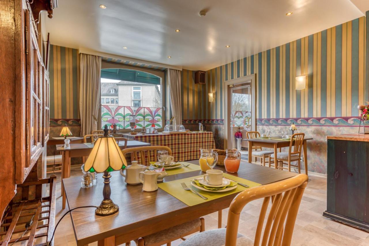 Hotel Le Cor De Chasse Saint-Hubert Exteriér fotografie