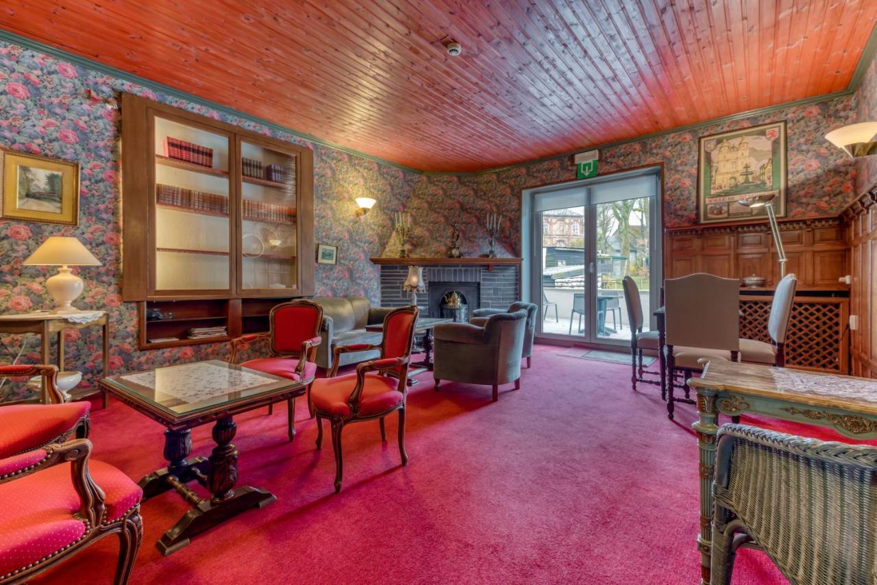 Hotel Le Cor De Chasse Saint-Hubert Exteriér fotografie