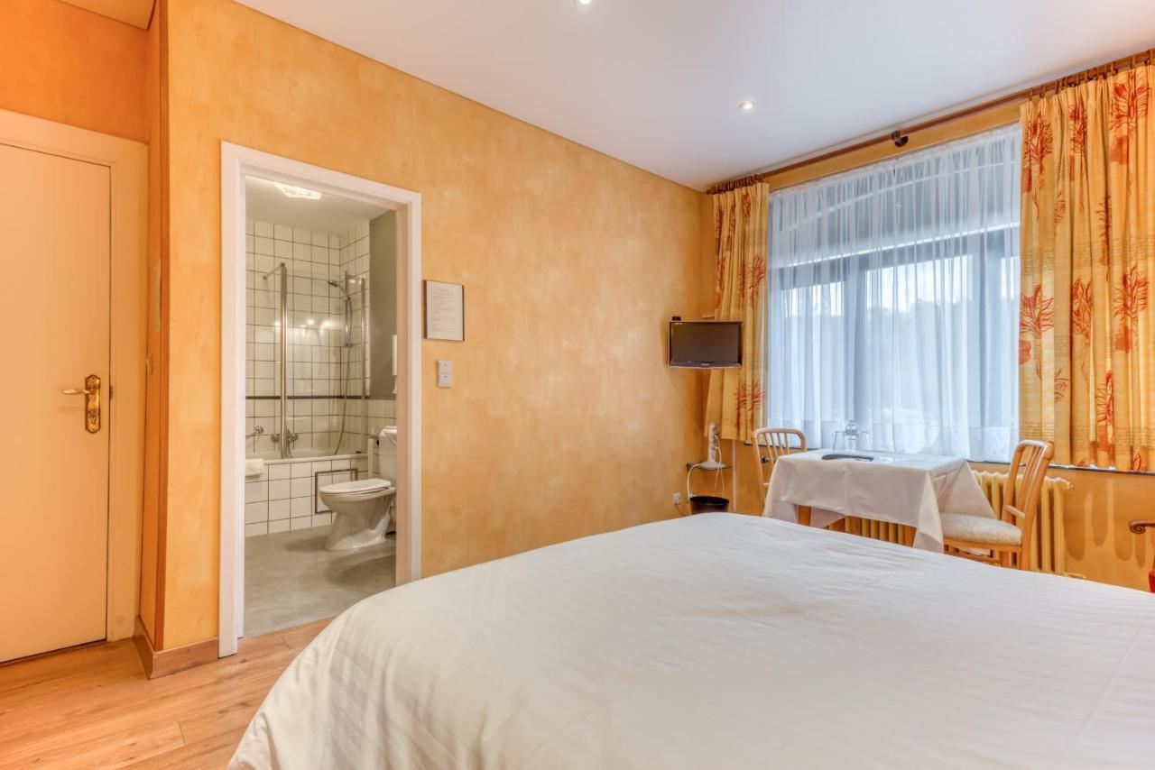 Hotel Le Cor De Chasse Saint-Hubert Exteriér fotografie