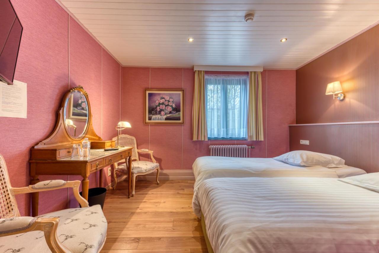 Hotel Le Cor De Chasse Saint-Hubert Exteriér fotografie